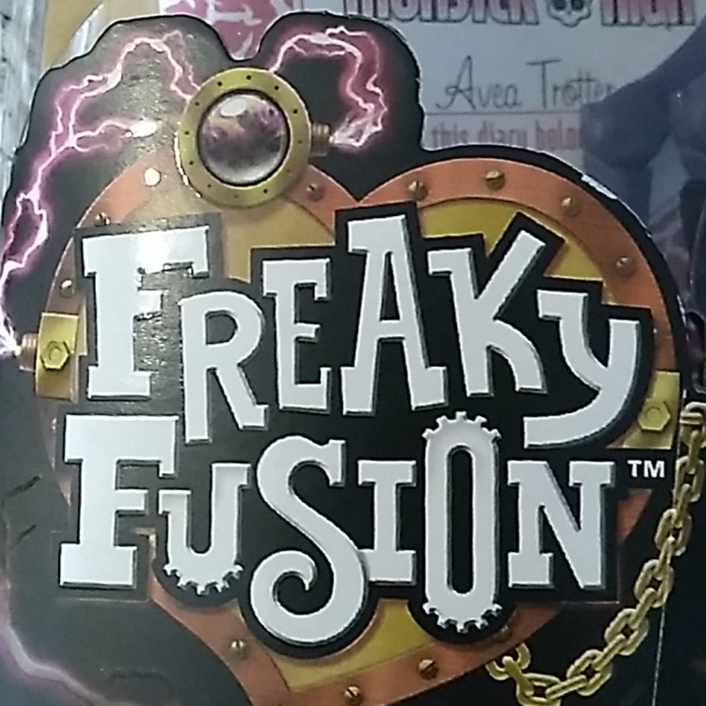 Monster High Doll - Picture 5 of 10